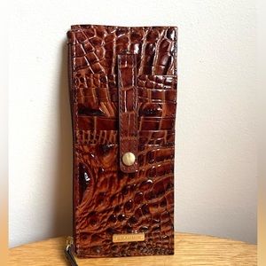 BRAHMIN Melbourne Collection Leather Crocodile-Embossed Wallet